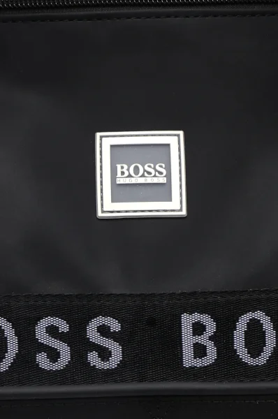 	title	 BOSS Kidswear 	nero